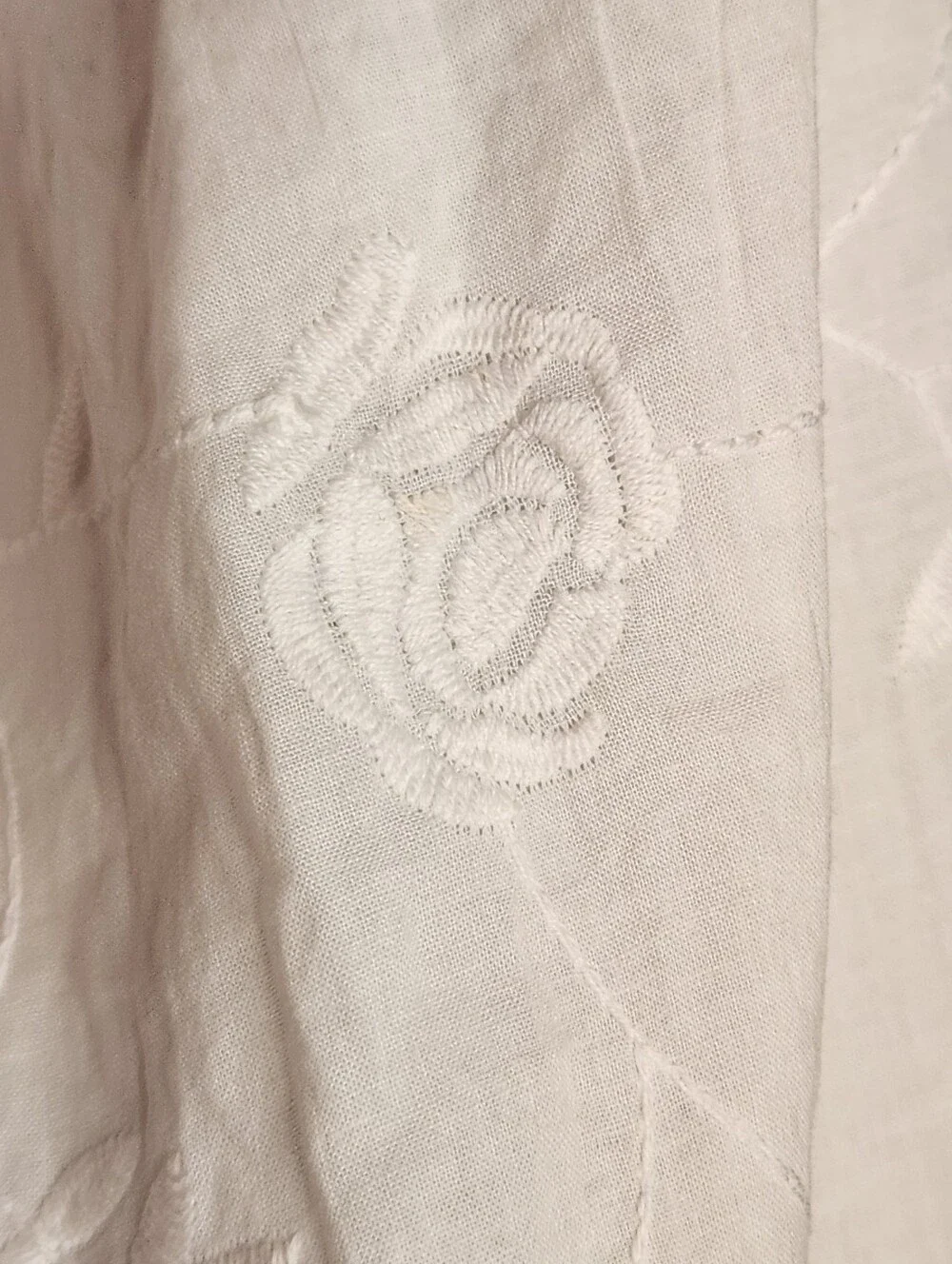 Charter Club Intimates White Sheer Floral Embroidered Robe 100% Cotton. Size XL